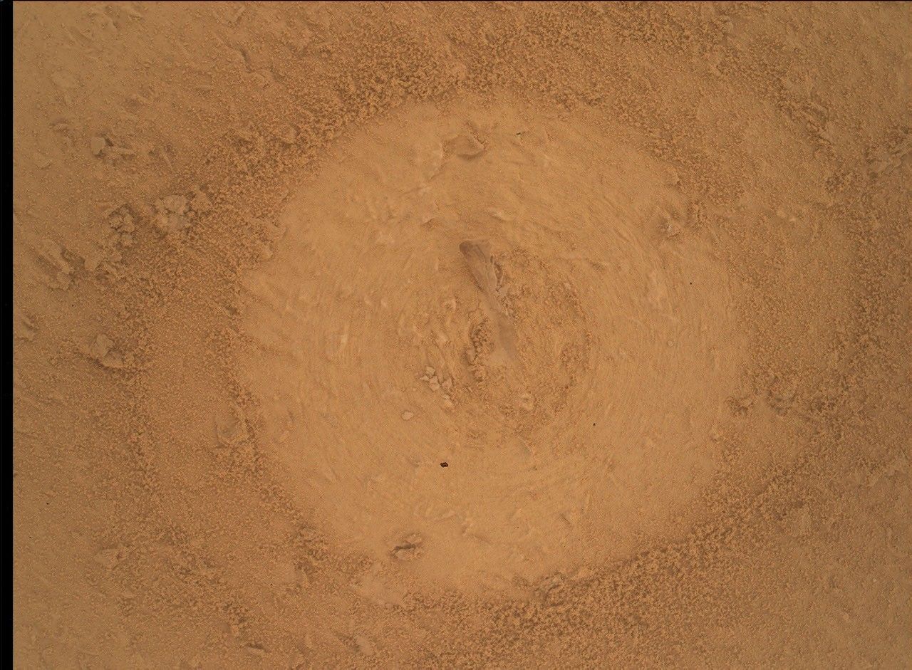 Curiosity Blog, Sols 5022-5028: Cashing in at Cache Creek