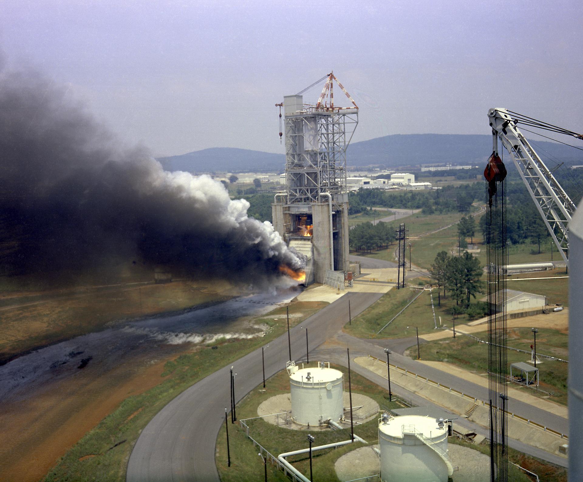 Test firing of an F-1 engine at the F-1 engine test stand (NASA)