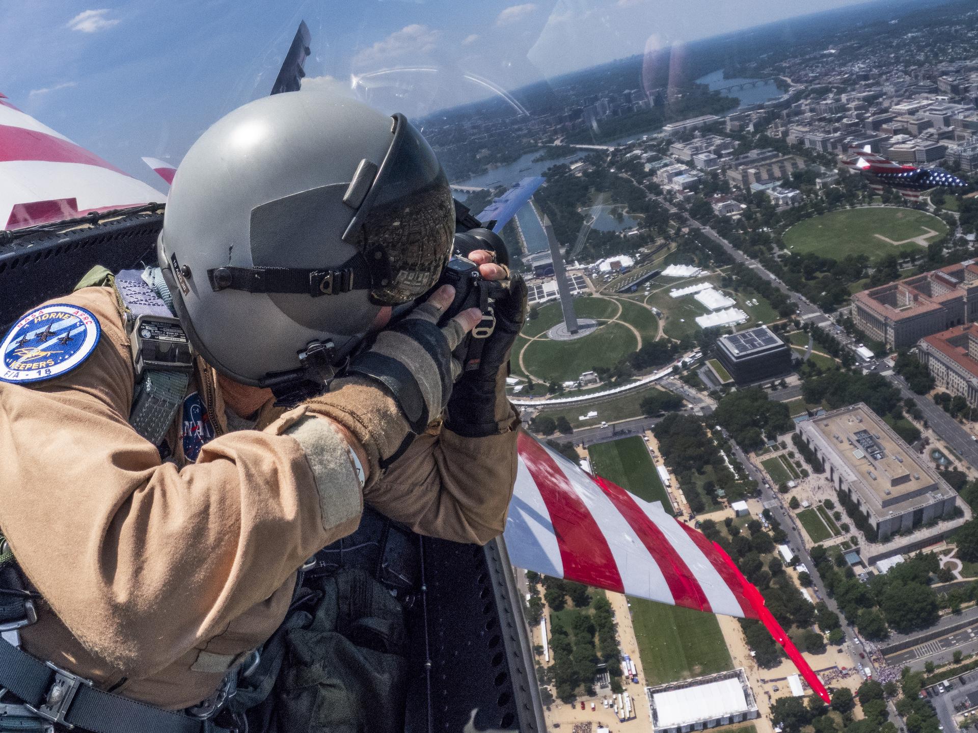 NASA Photographer Captures Images from F-18 Over Washington