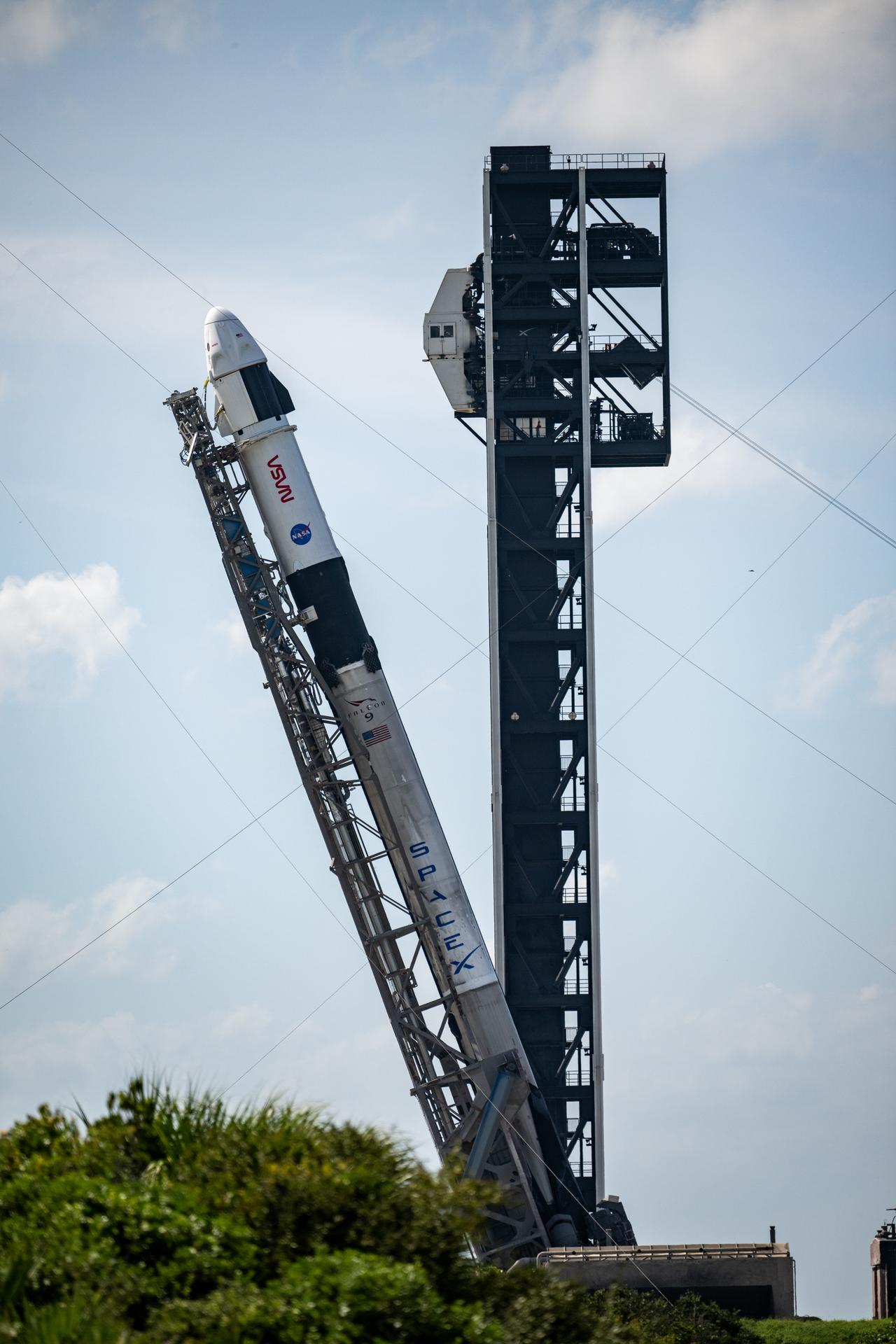 Falcon 9 and Crew Dragon rolling out to Launch Complex 39A for Crew-9