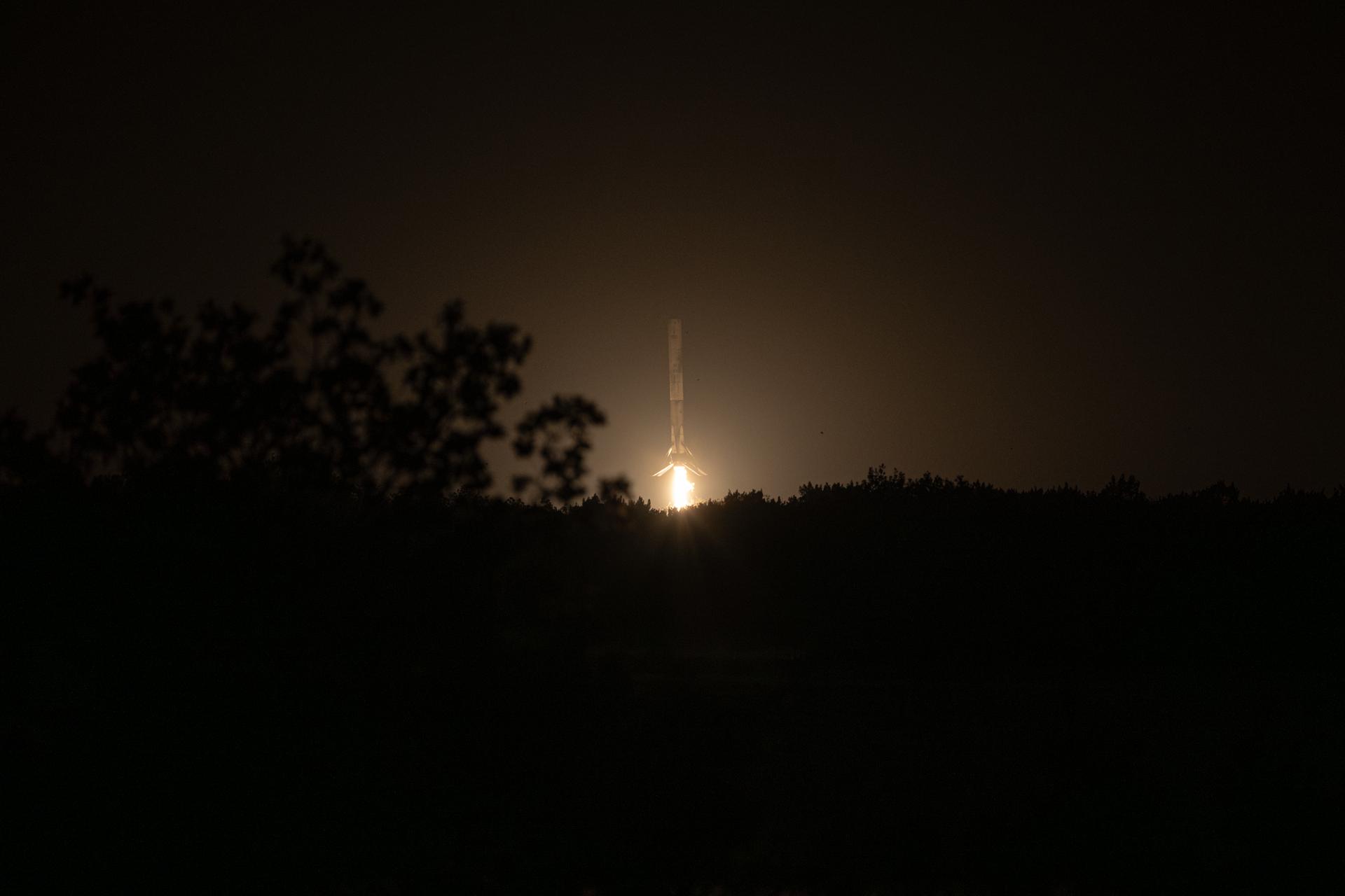 Falcon 9 vs. Long March 10B: A Deep-Dive Comparison of Two Reusable Rocket Paradigms