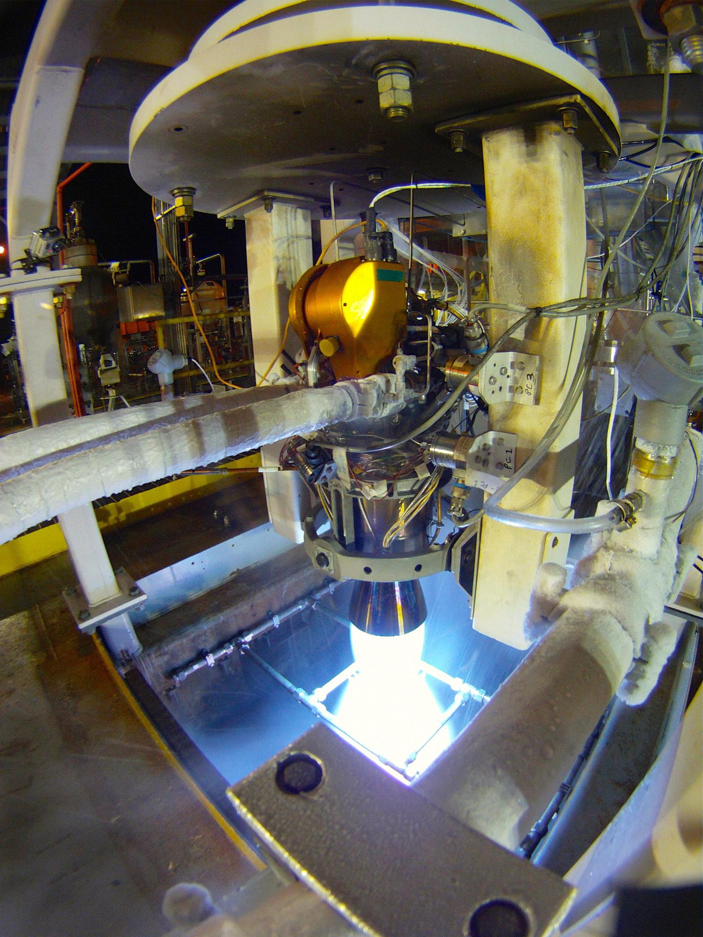 A NASA liquid oxygen / liquid methane engine test firing at Stennis Space Center — methane propulsion is the track chosen by both Raptor and LandSpace's Tianque family (NASA)