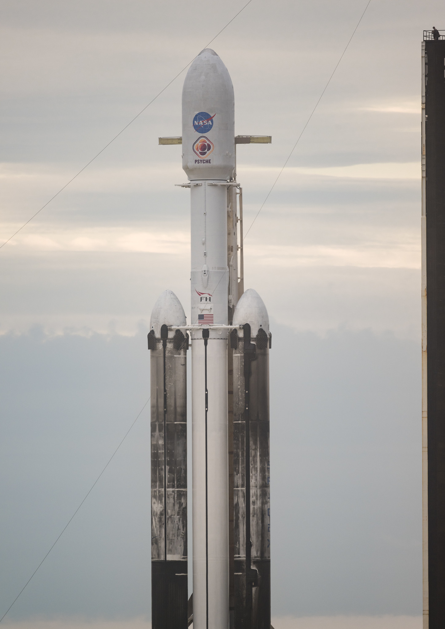 B1079 (Falcon Heavy)