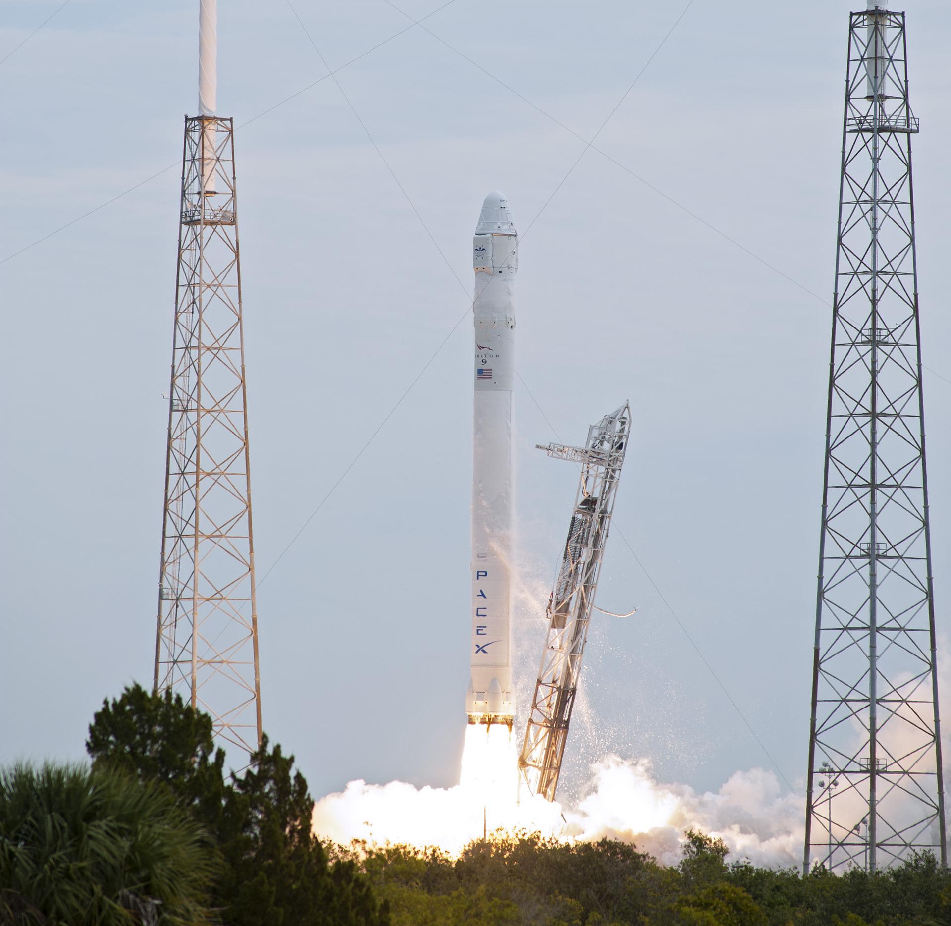 B0007 (Falcon 9)