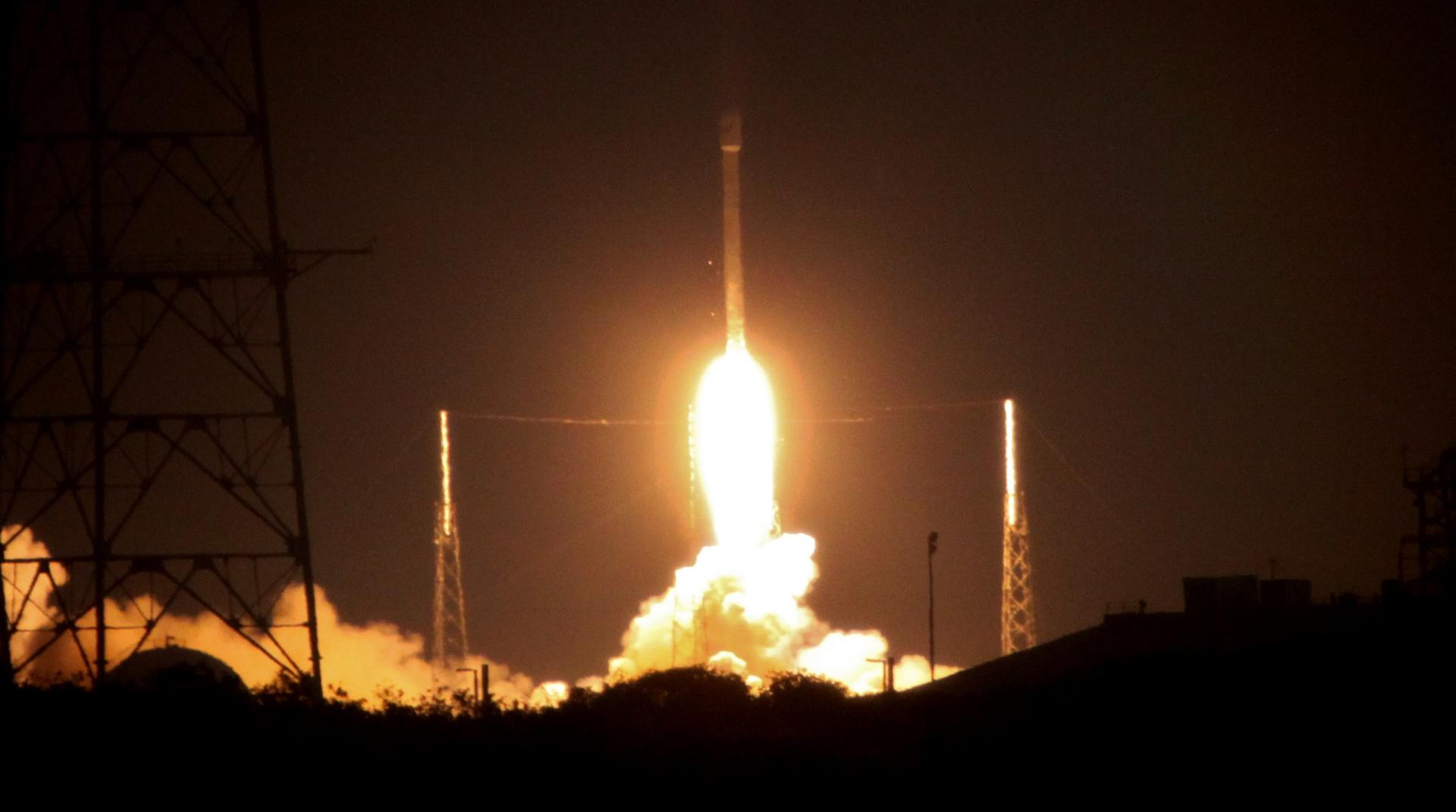 B1004 (Falcon 9)