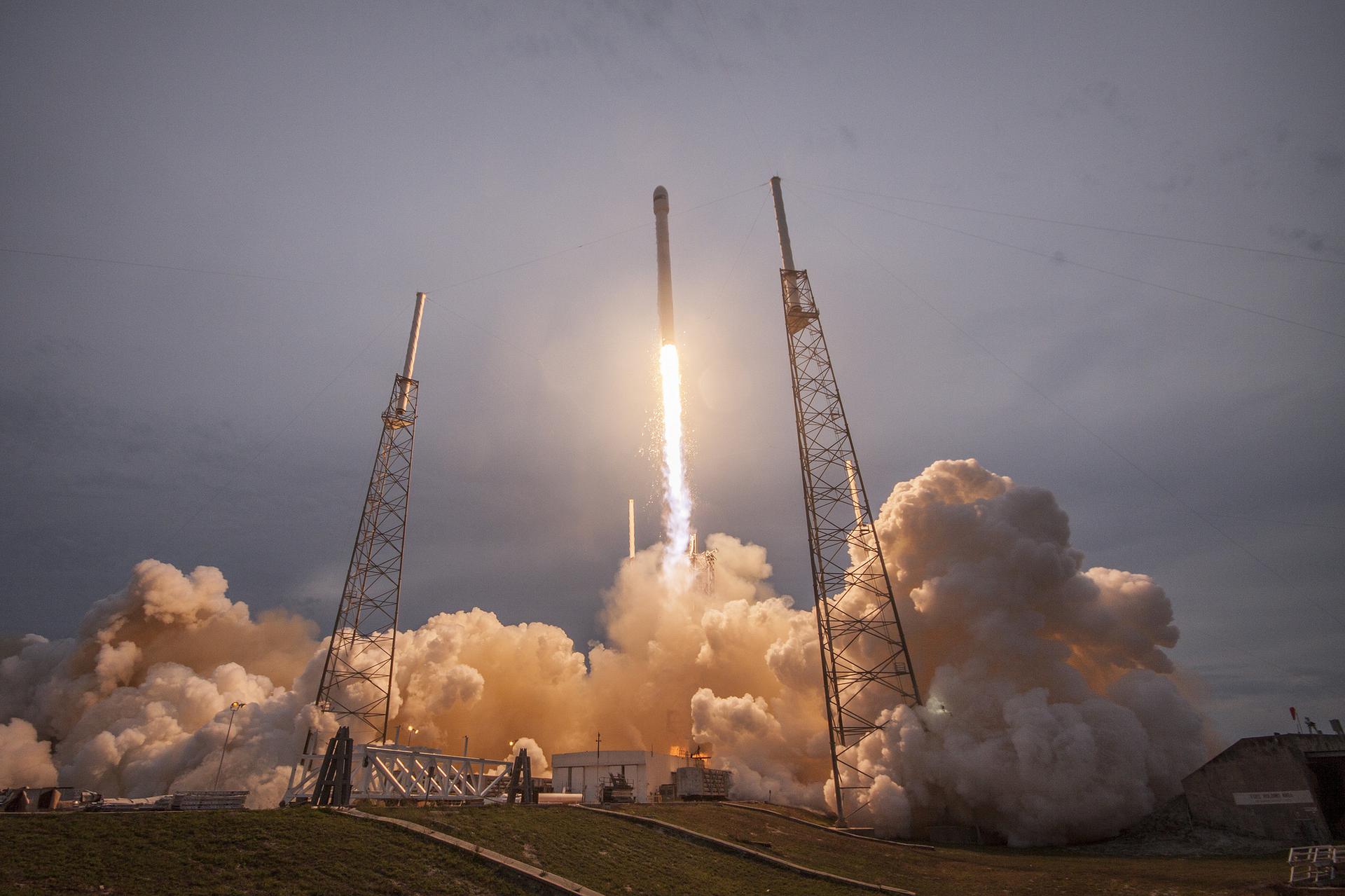 B1016 (Falcon 9)