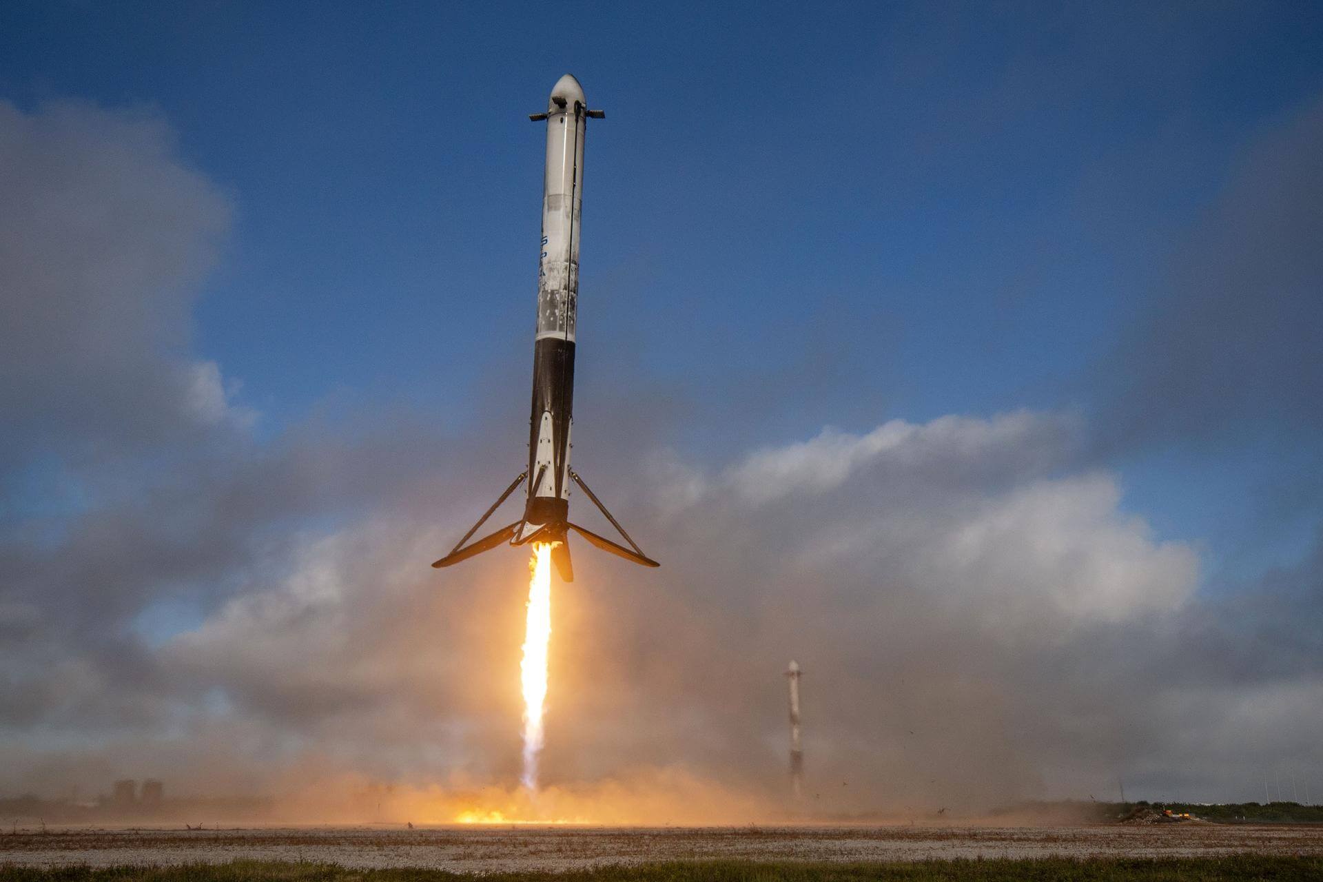 B1064 (Falcon Heavy)