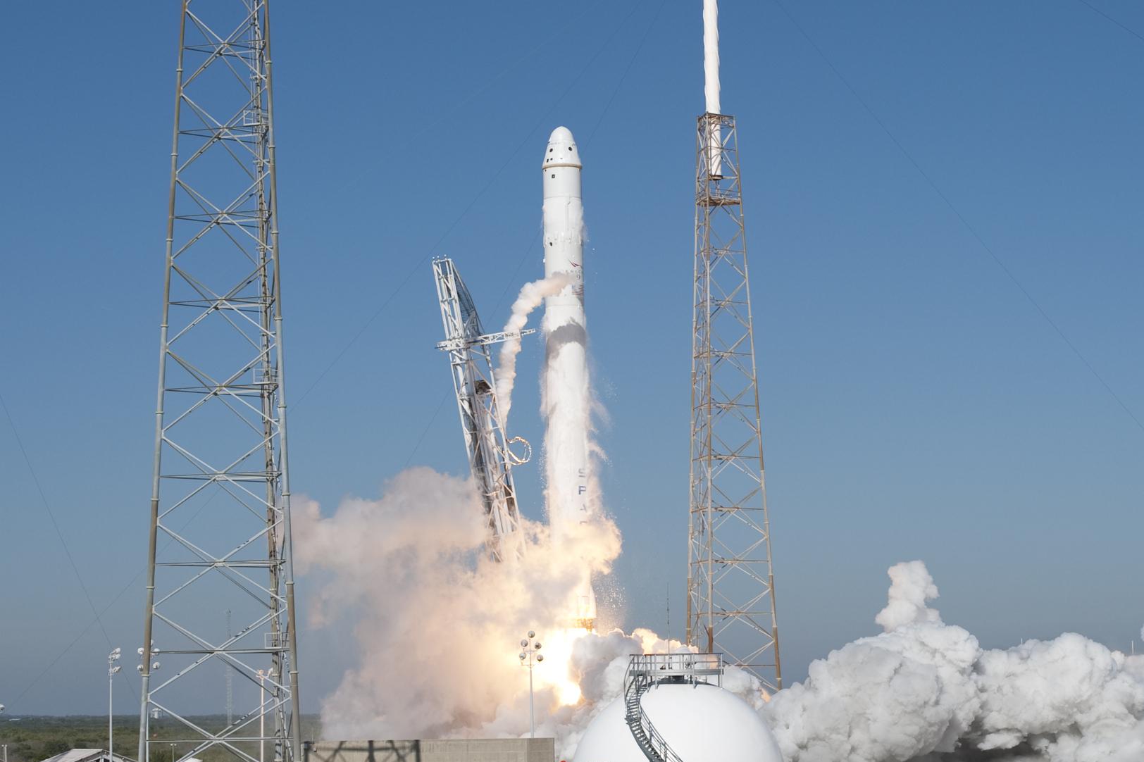 B0004 (Falcon 9)