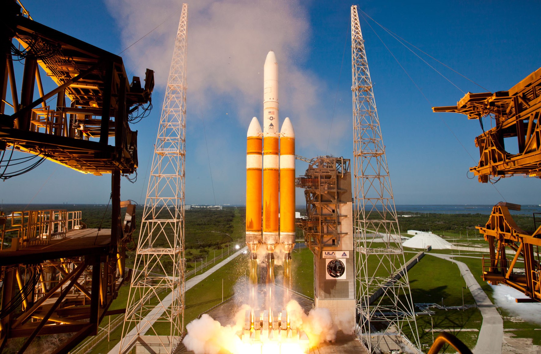 Delta IV Heavy