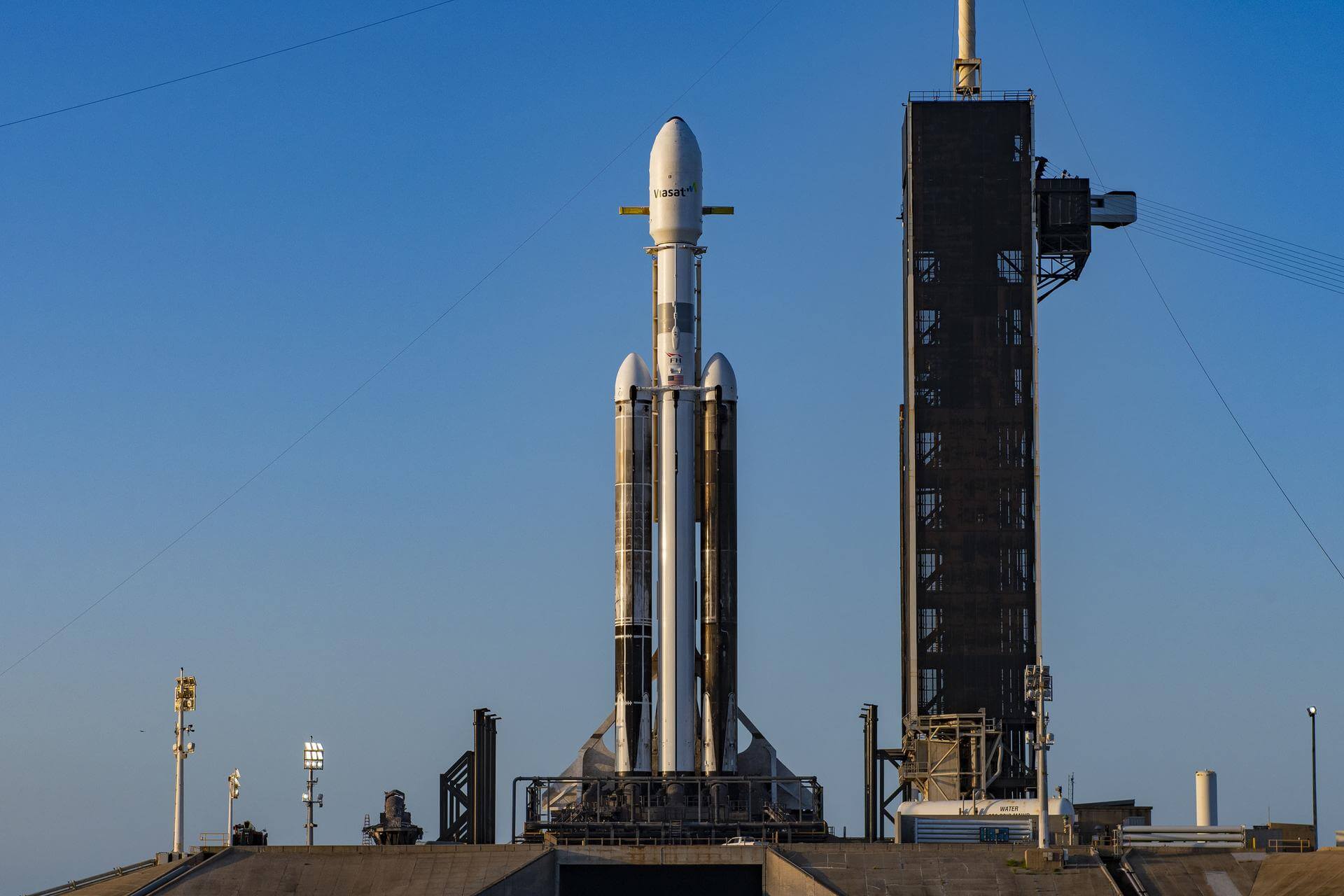 B1068 (Falcon Heavy)