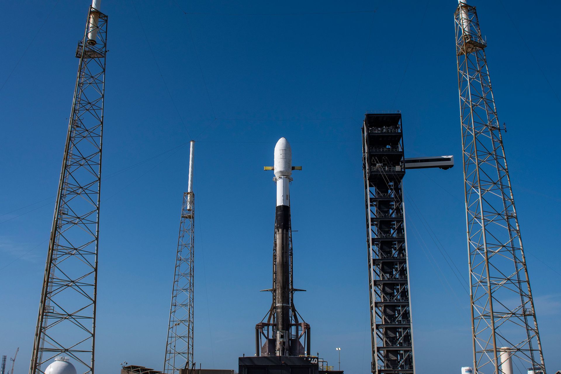 Falcon 9 Block 5 | MRV-1 mission patch
