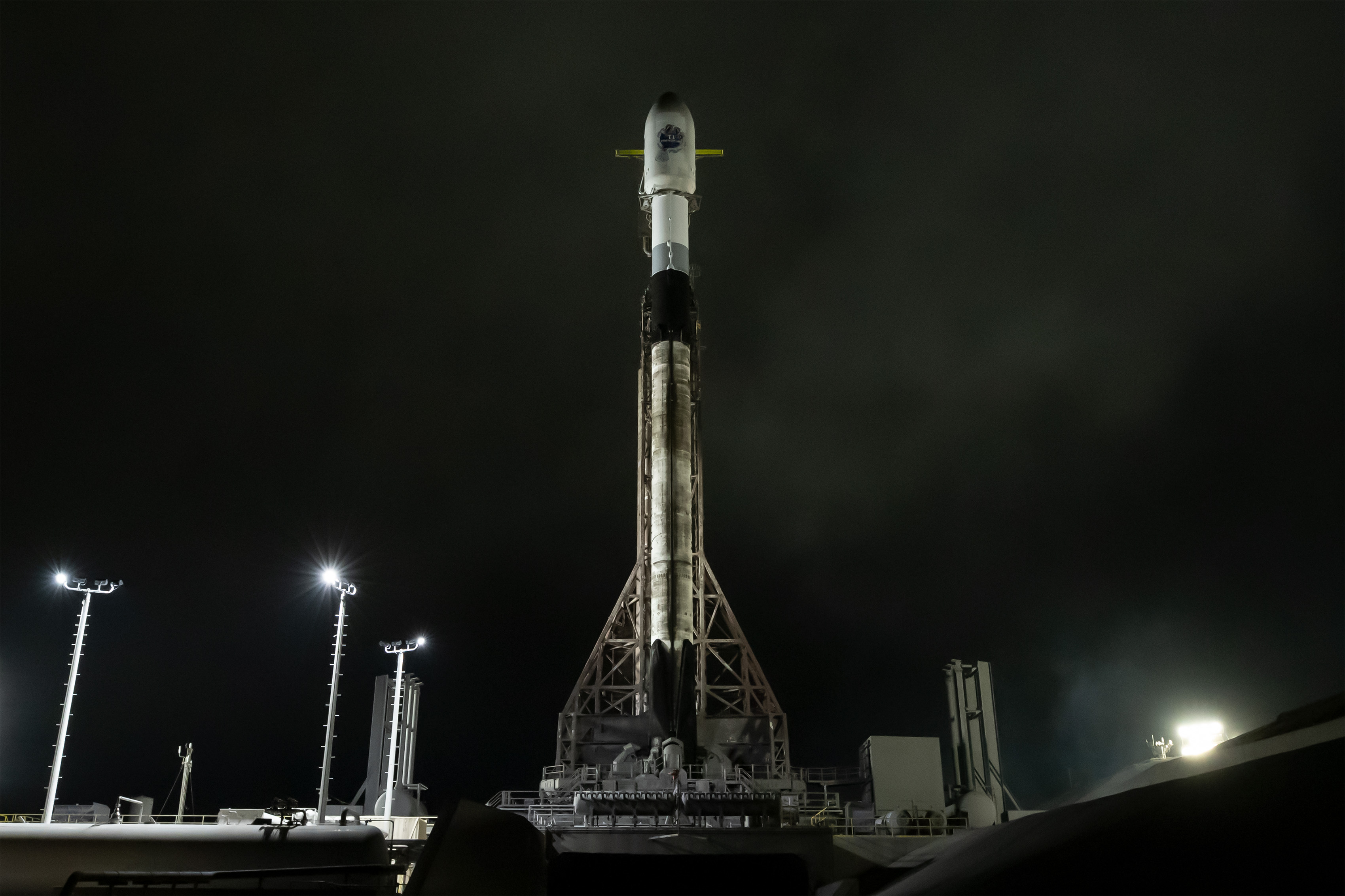 B1093 (Falcon 9)