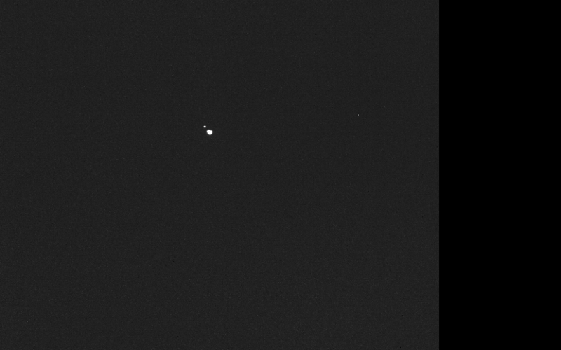 First light: Hera resolves two asteroids instead of one